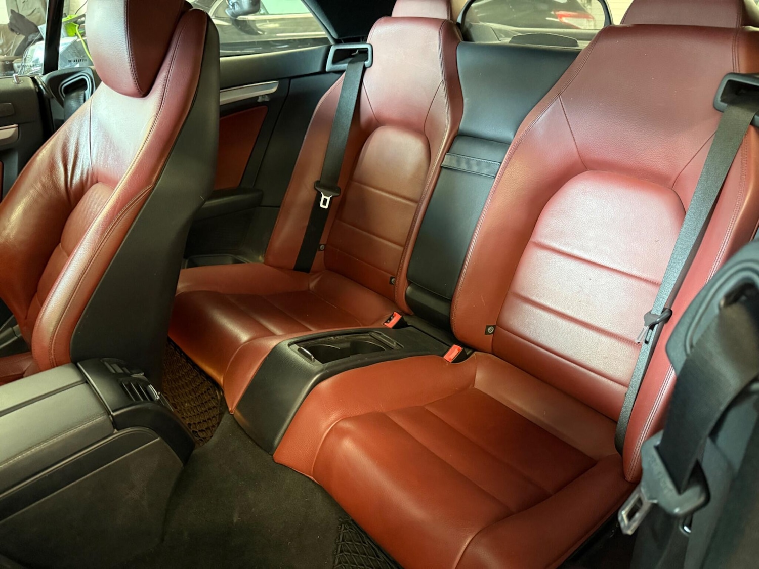 Used Mercedes-Benz E Class 2011 for sale - 76989101: Photo 33