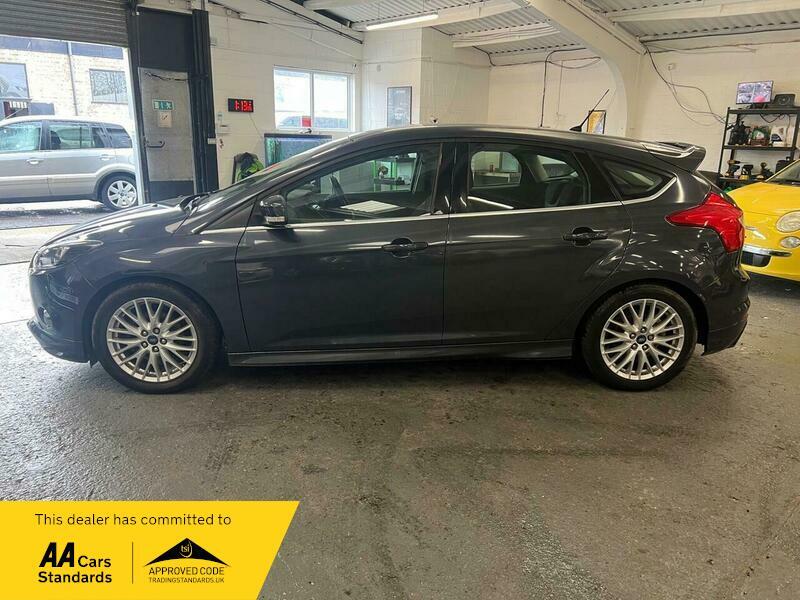 Used Ford Focus 2014 for sale - 76398155: Photo 5