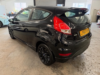 Used Ford Fiesta 2015 for sale - 78471205: Photo