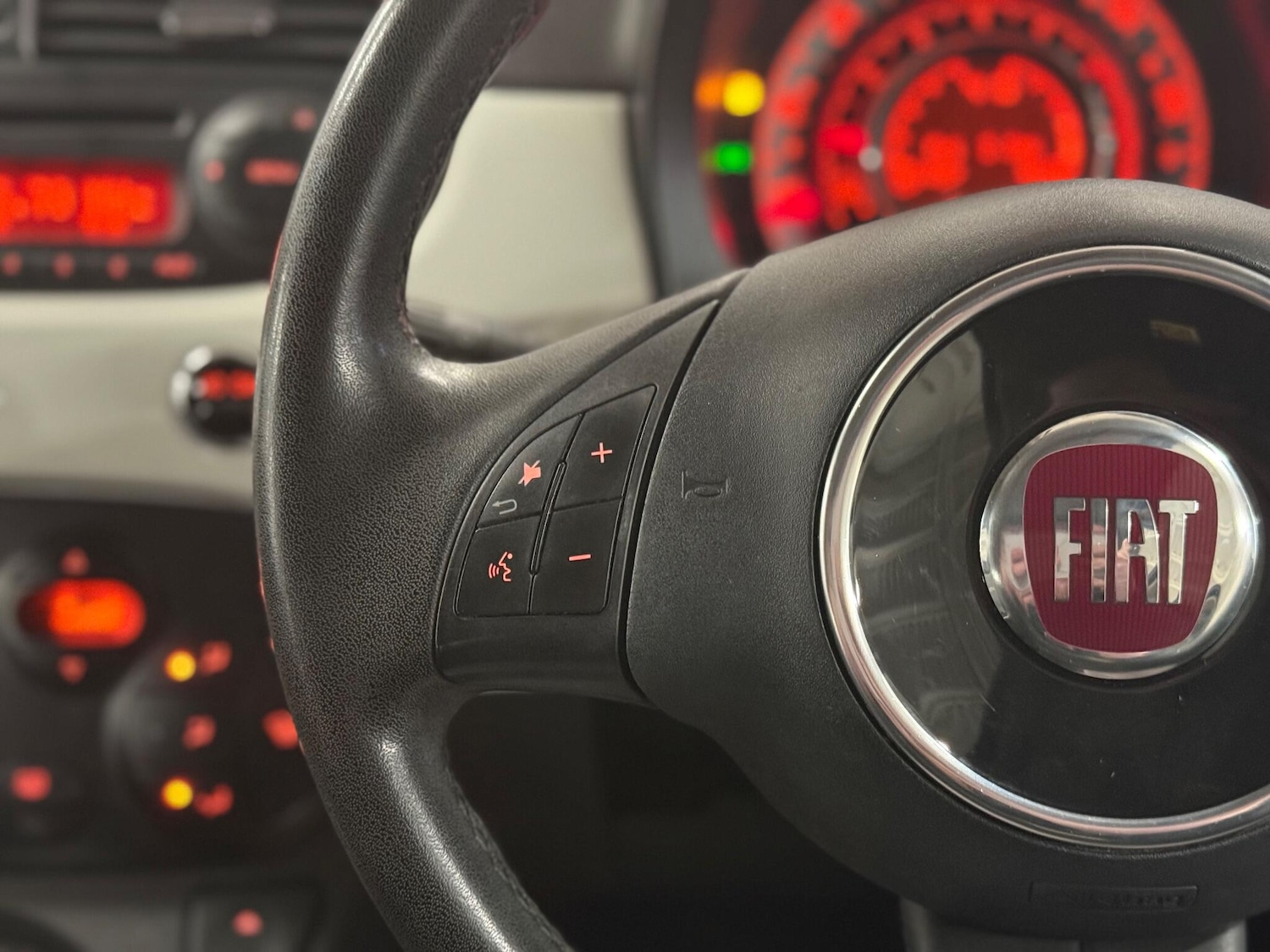 Used Fiat 500C 2014 for sale - 77091277: Photo 13