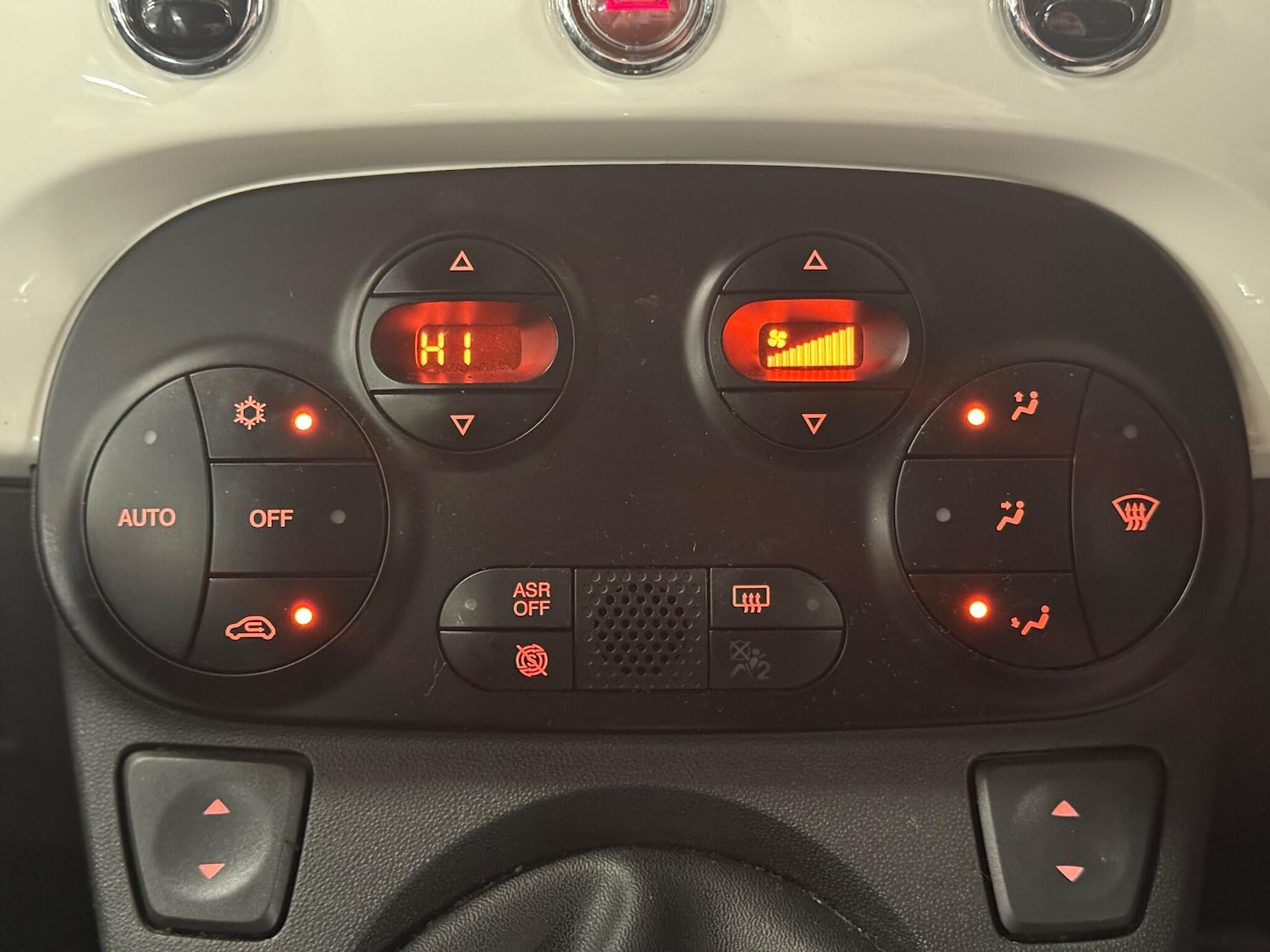 Used Fiat 500C 2014 for sale - 77091277: Photo 28