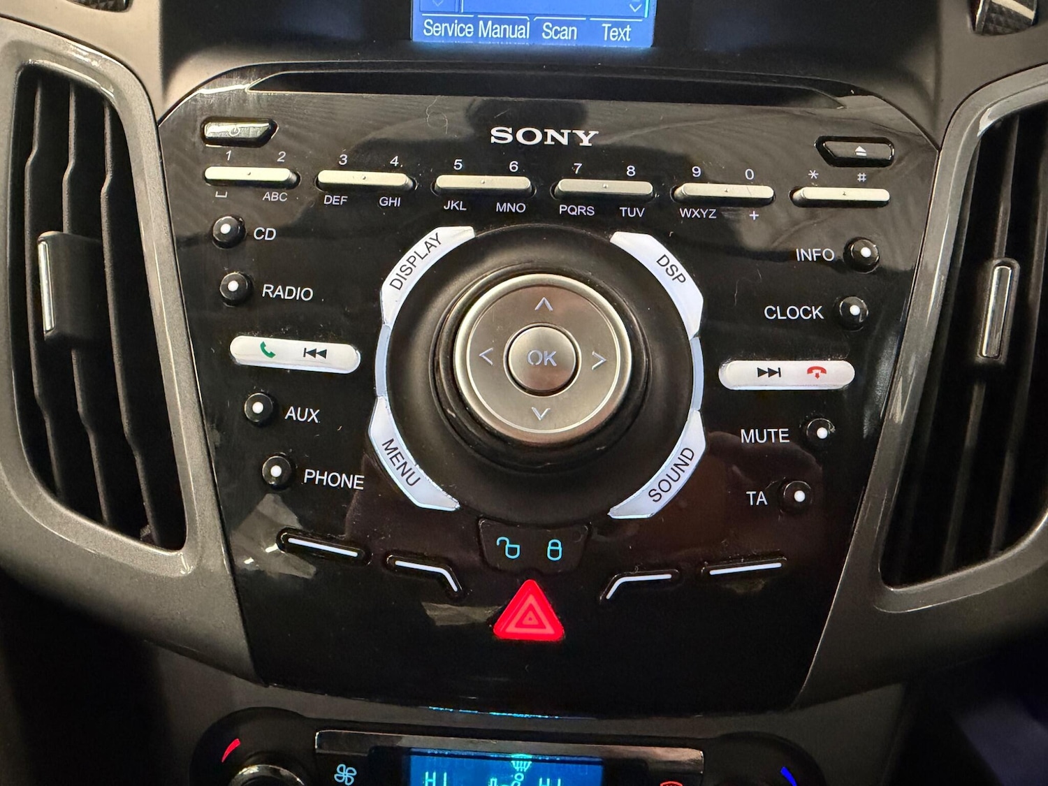 Used Ford Focus 2011 for sale - 77550160: Photo 29