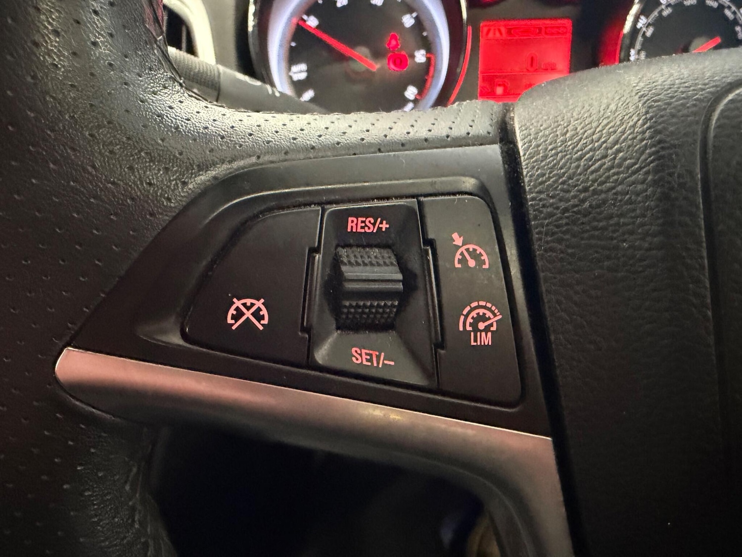 Used Vauxhall Astra GTC 2013 for sale - 77549855: Photo 15