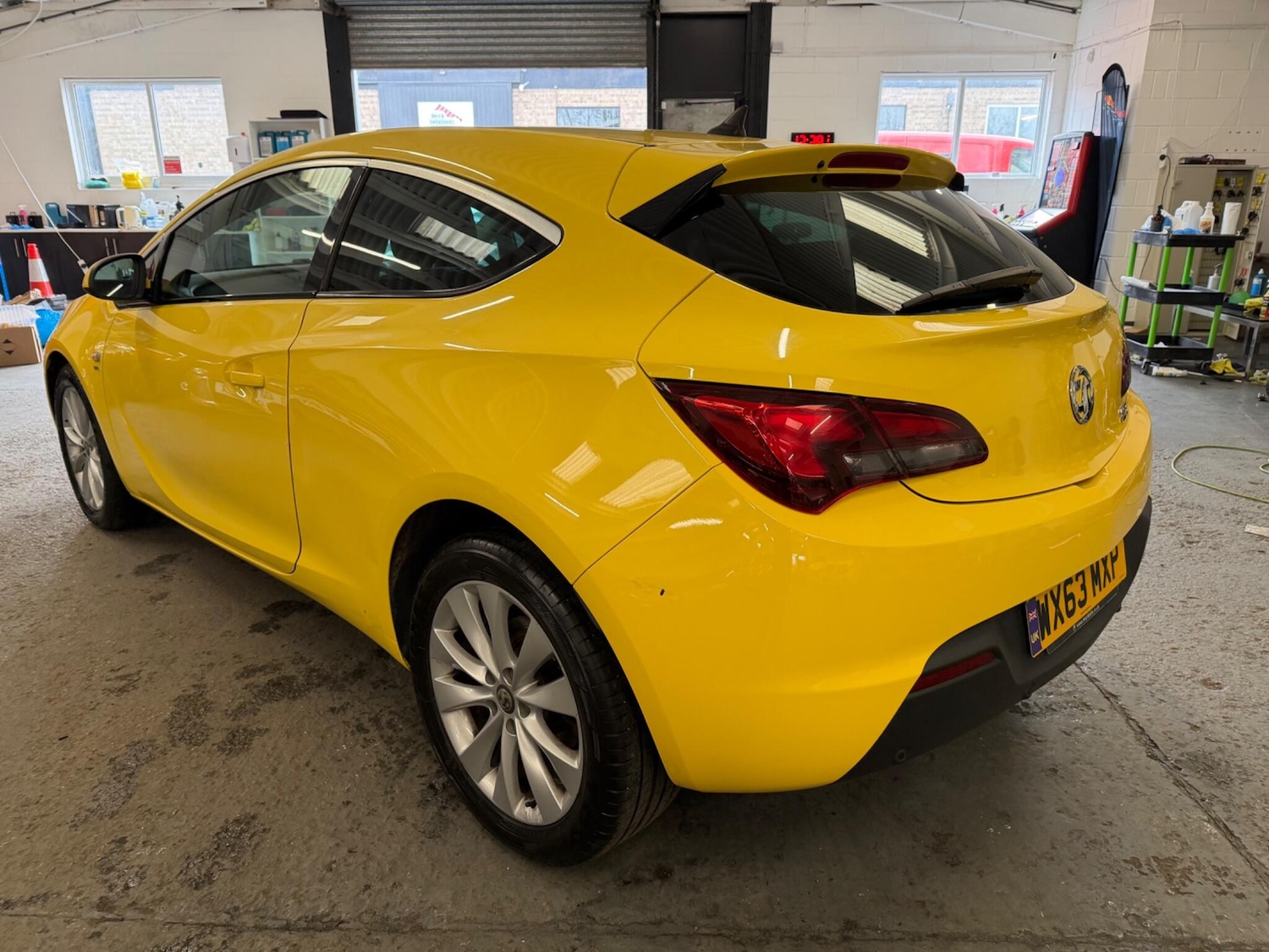 Used Vauxhall Astra GTC 2013 for sale - 77549855: Photo 4