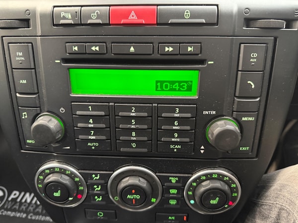 Used Land Rover Freelander 2 2011 for sale - 76084044: Photo 27