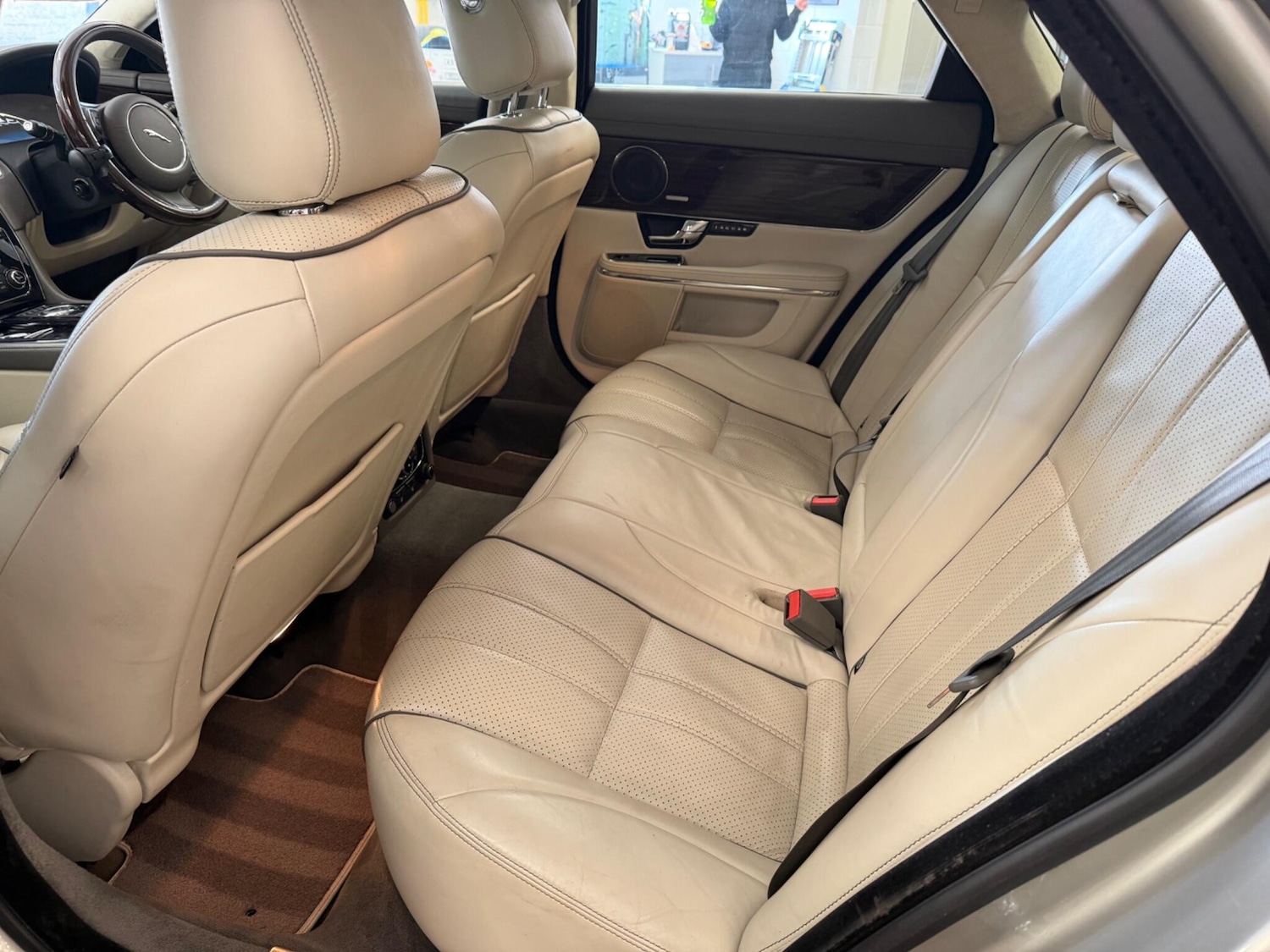 Used Jaguar XJ 2012 for sale - 76926808: Photo 13