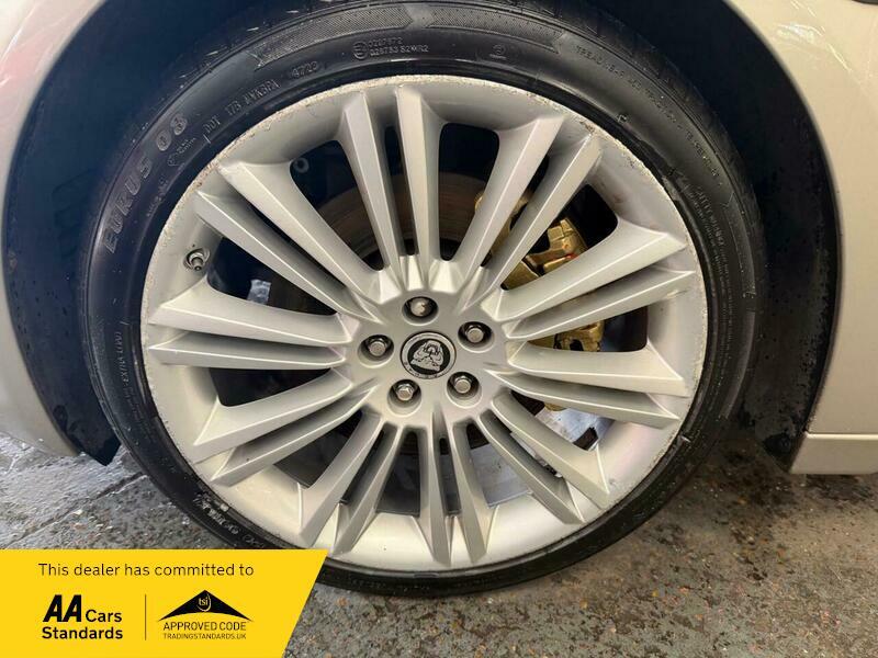 Used Jaguar XJ 2012 for sale - 76926808: Photo 23