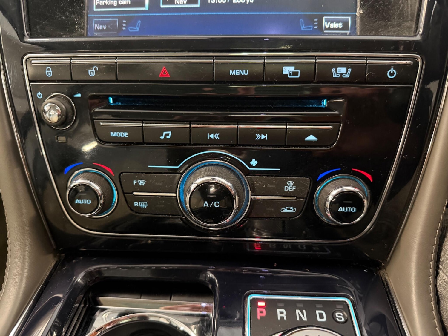 Used Jaguar XJ 2012 for sale - 76926808: Photo 27