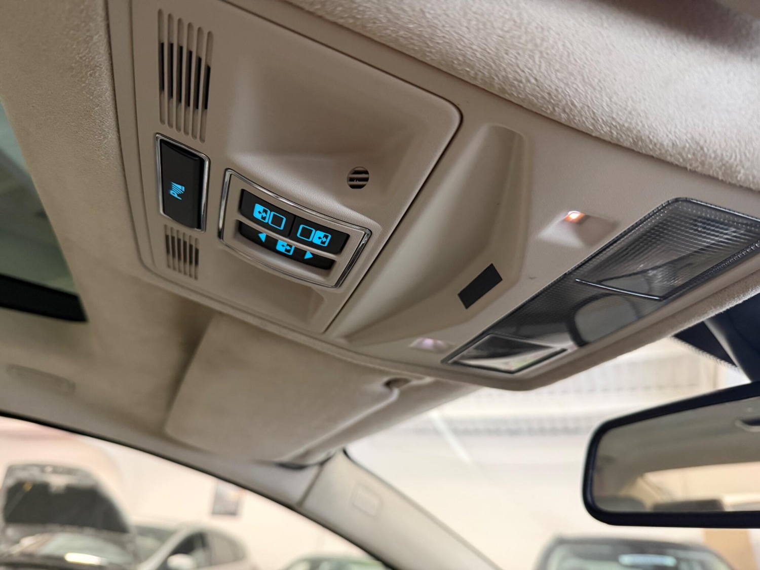 Used Jaguar XJ 2012 for sale - 76926808: Photo 42