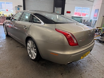 Used Jaguar XJ 2012 for sale - 76926808: Photo