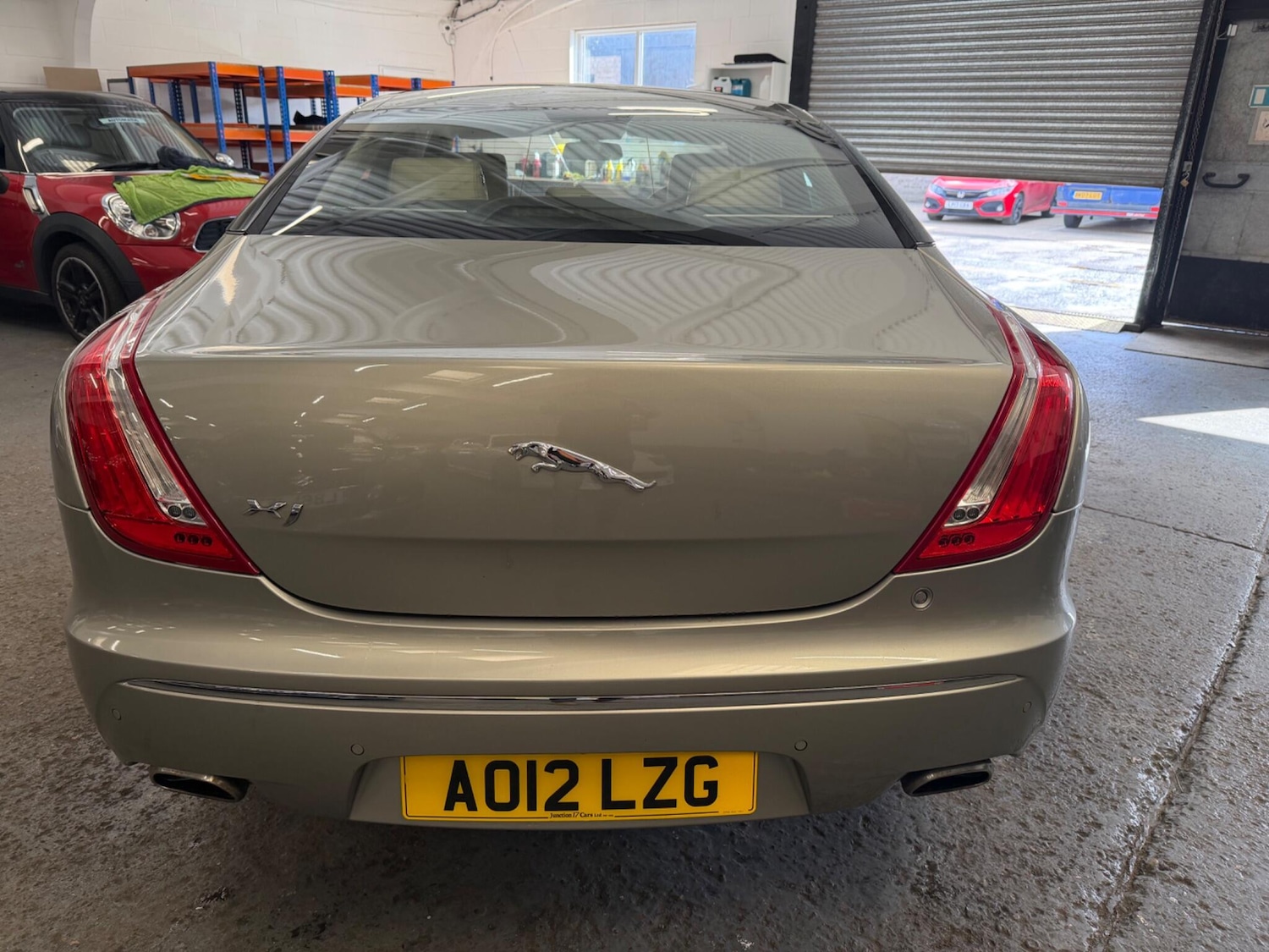 Used Jaguar XJ 2012 for sale - 76926808: Photo 6