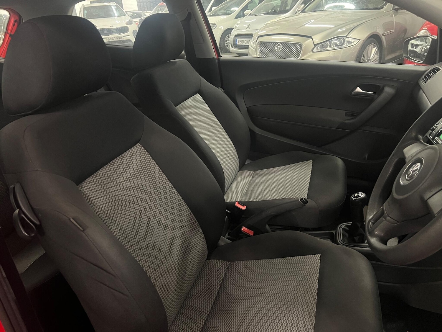 Used Volkswagen Polo 2012 for sale - 77305153: Photo 11