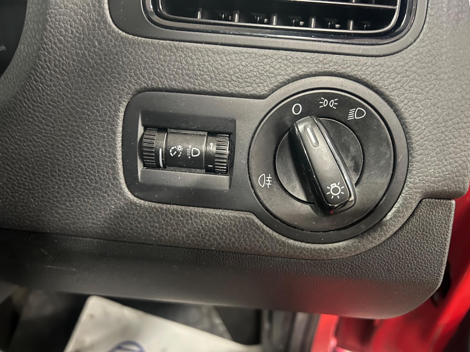 Used Volkswagen Polo 2012 for sale - 77305153: Photo 12