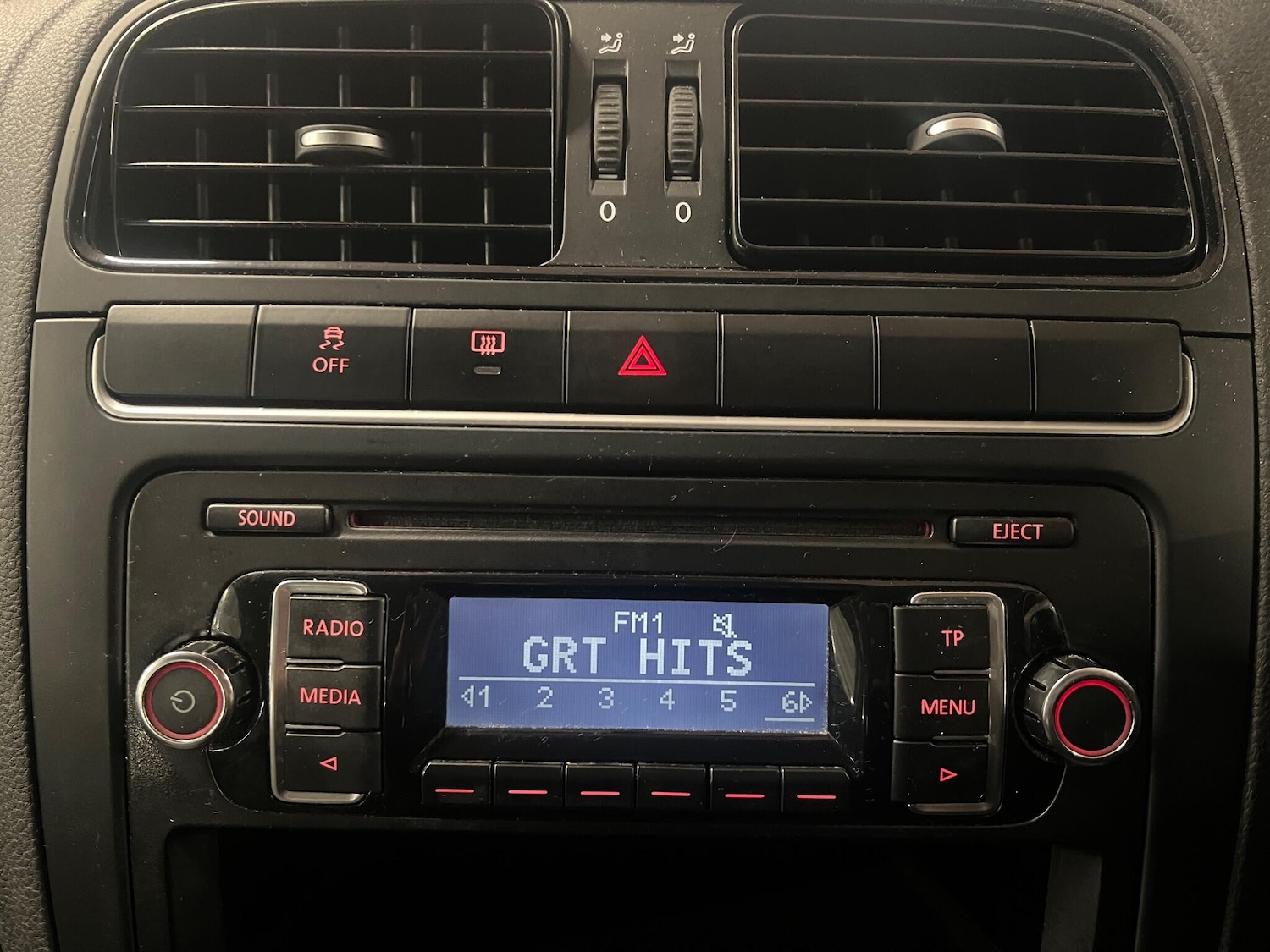 Used Volkswagen Polo 2012 for sale - 77305153: Photo 18