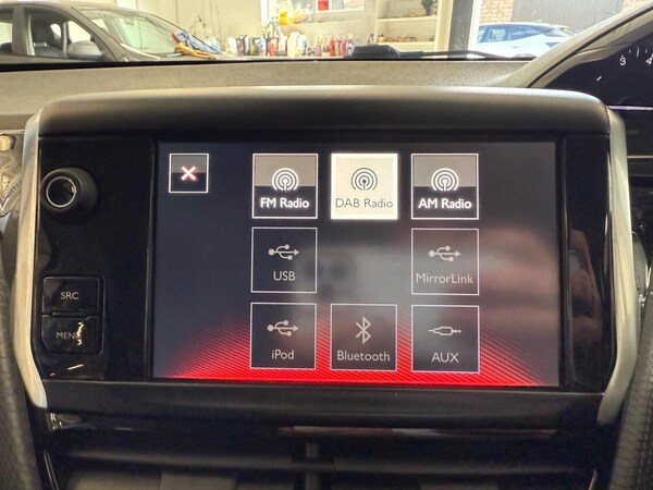 Used Peugeot 208 2015 for sale - 76020338: Photo 29