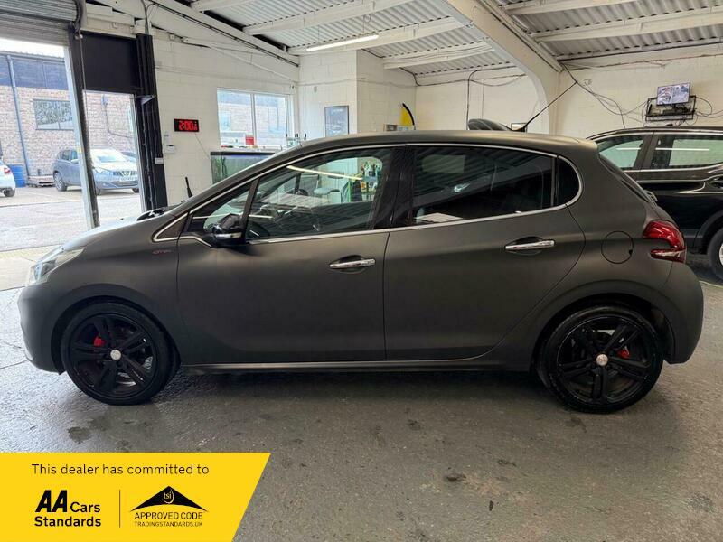 Used Peugeot 208 2015 for sale - 76020338: Photo 5