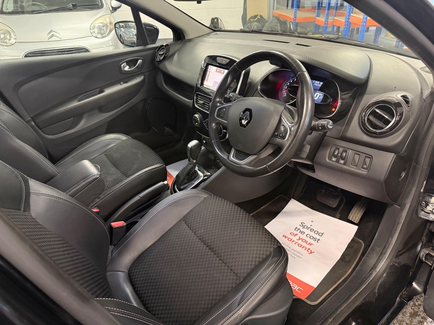 Used Renault Clio 2017 for sale - 77230074: Photo 11