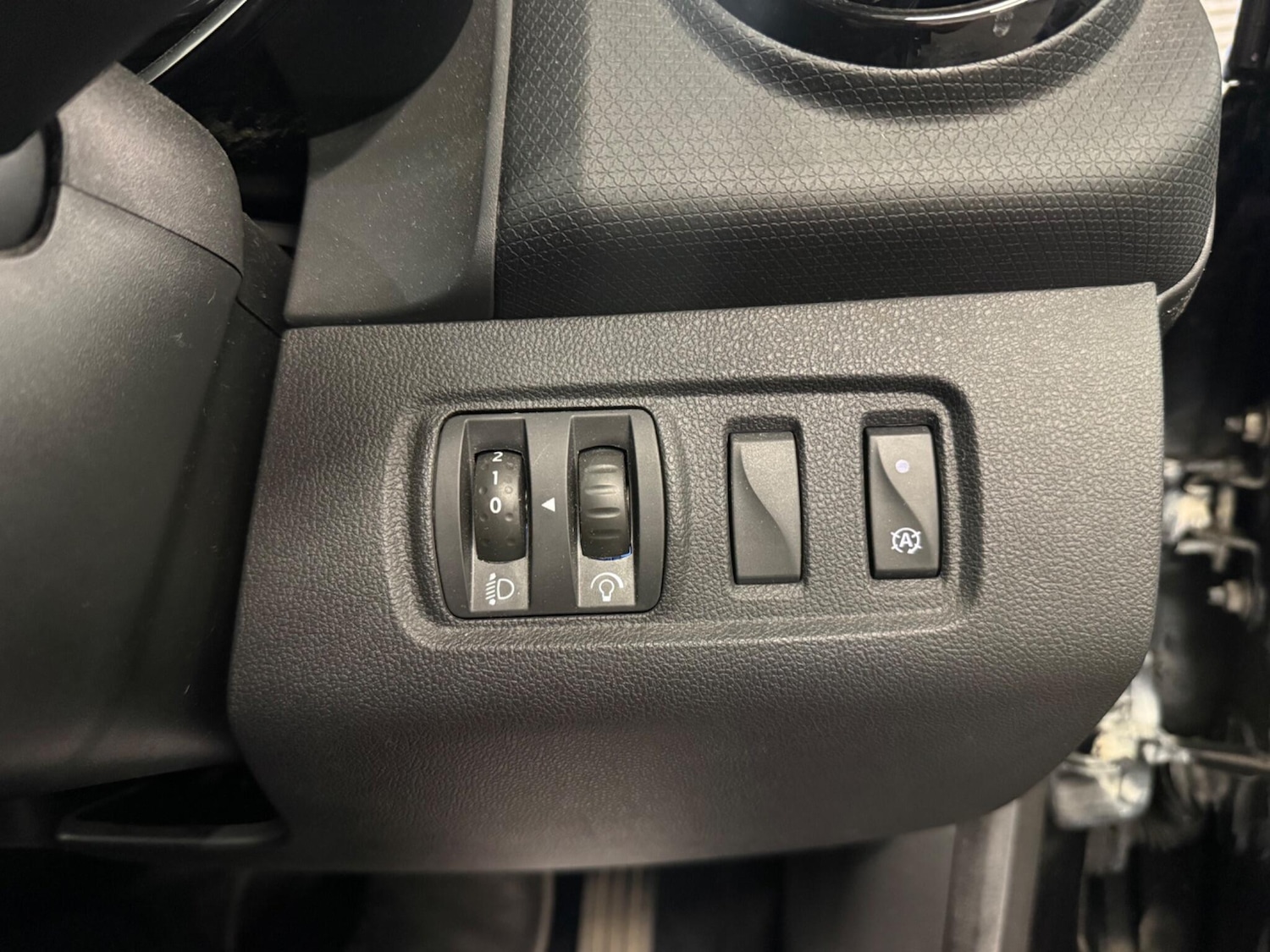 Used Renault Clio 2017 for sale - 77230074: Photo 20