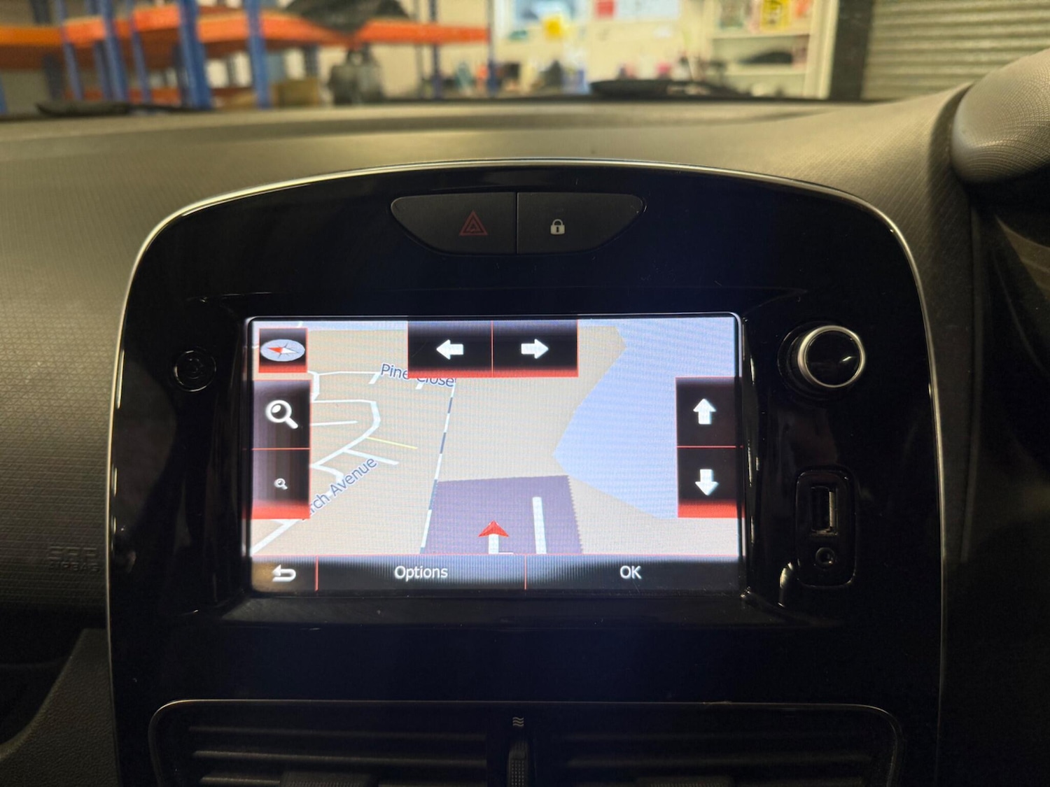 Used Renault Clio 2017 for sale - 77230074: Photo 26