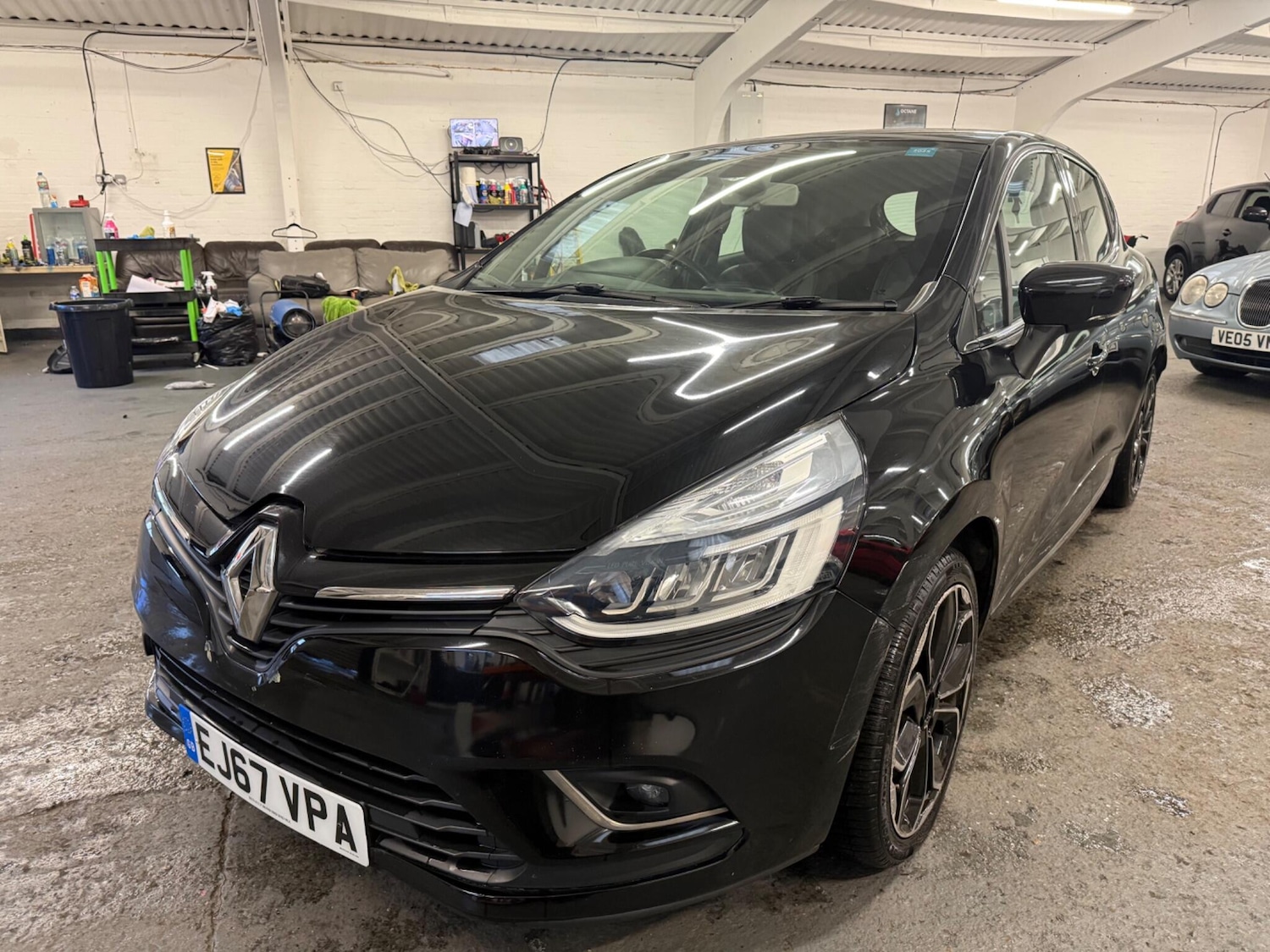 Used Renault Clio 2017 for sale - 77230074: Photo 3