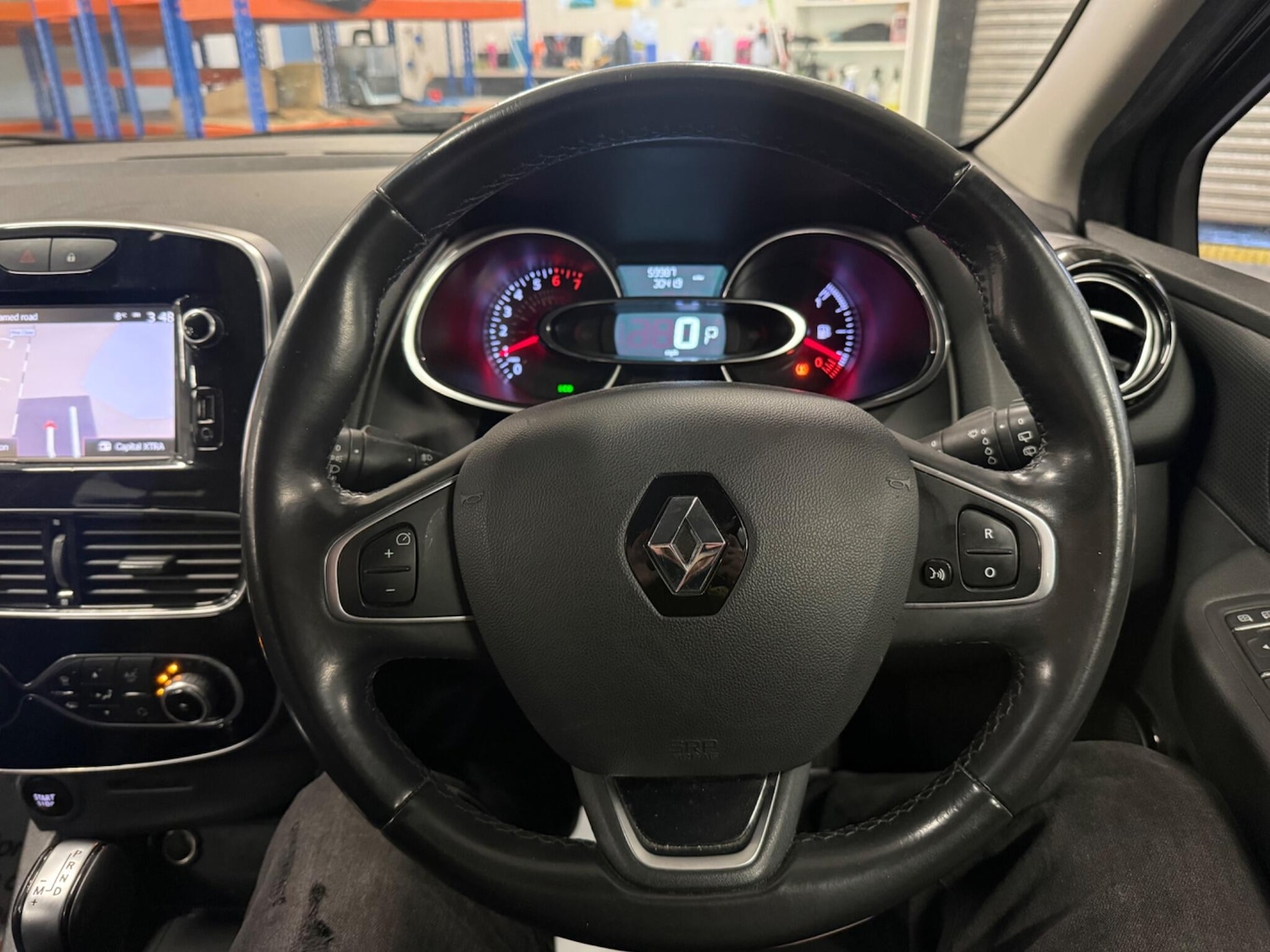 Used Renault Clio 2017 for sale - 77230074: Photo 34