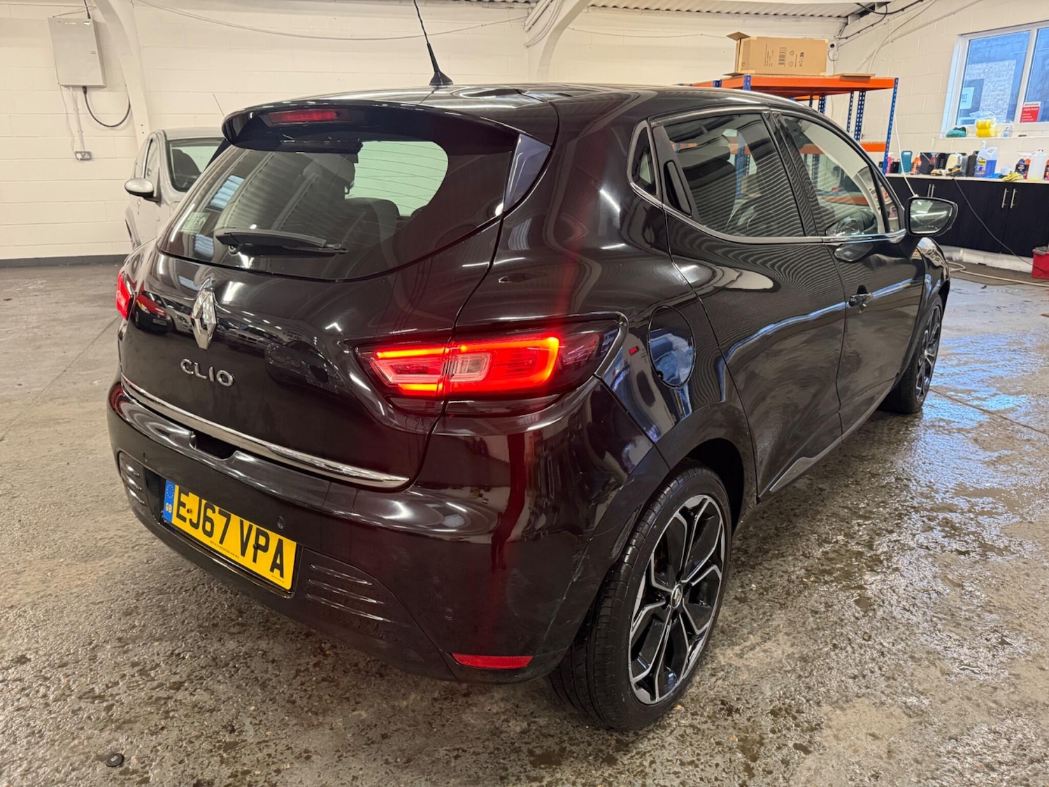 Used Renault Clio 2017 for sale - 77230074: Photo 8