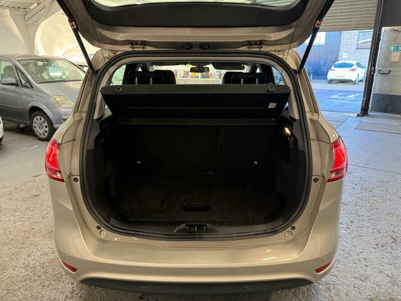 Used Ford B-MAX 2014 for sale - 76657940: Photo 6