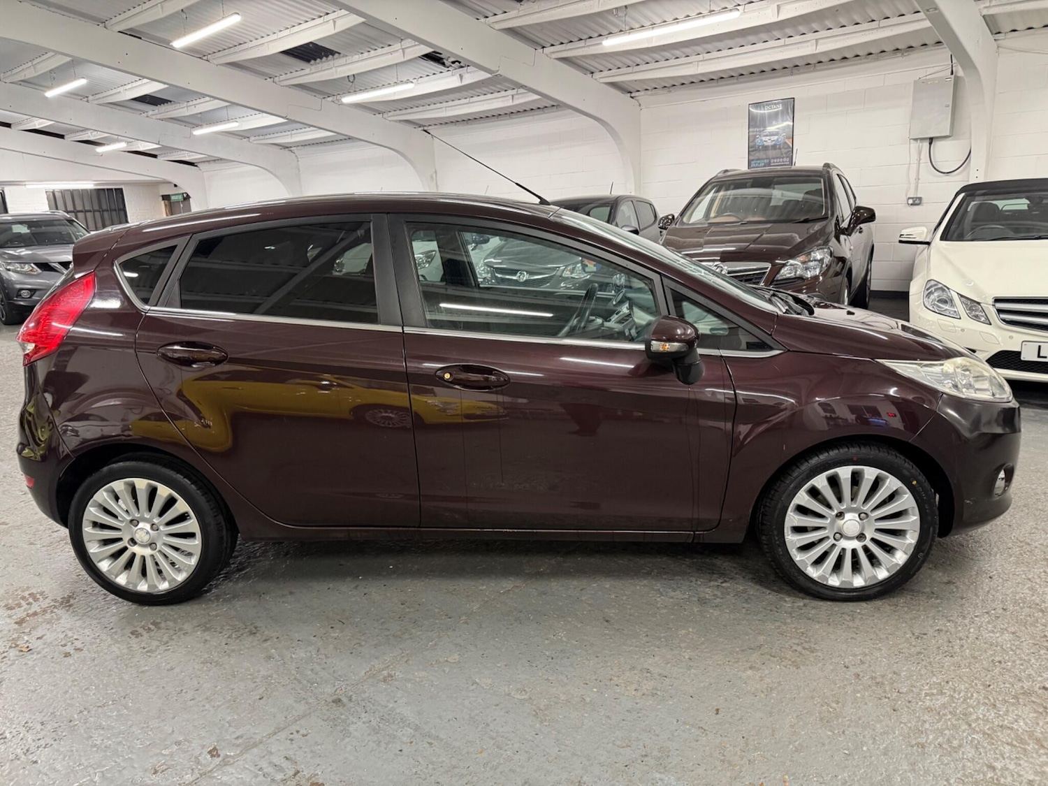 Used Ford Fiesta 2009 for sale - 76484836: Photo 2