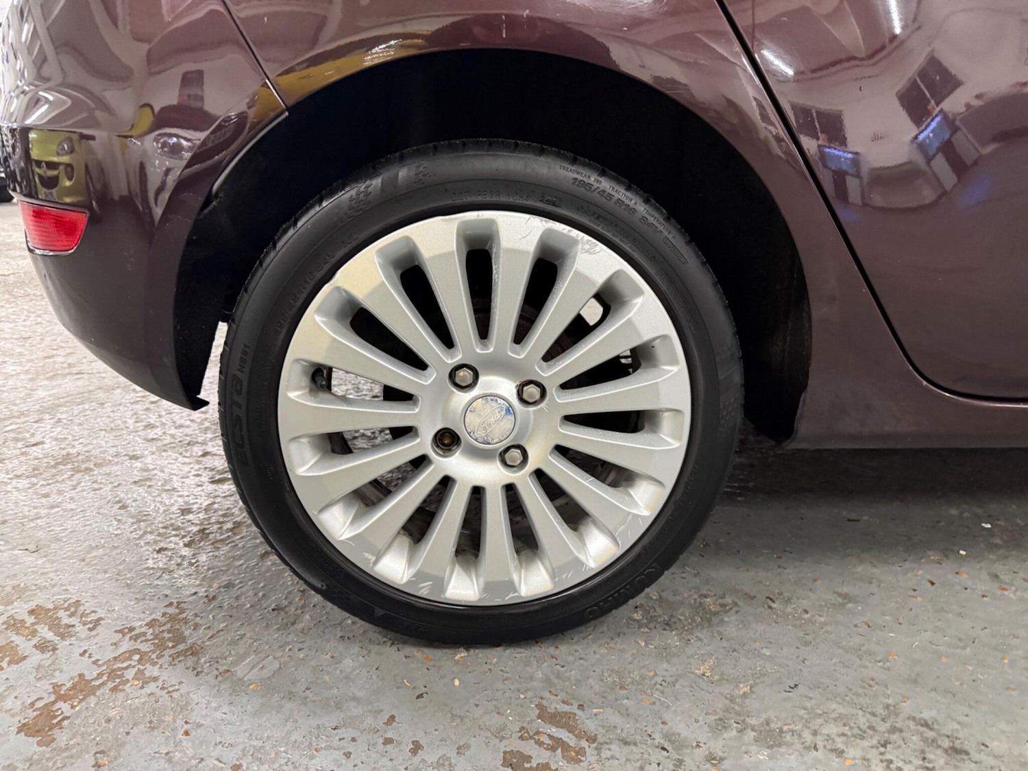 Used Ford Fiesta 2009 for sale - 76484836: Photo 4