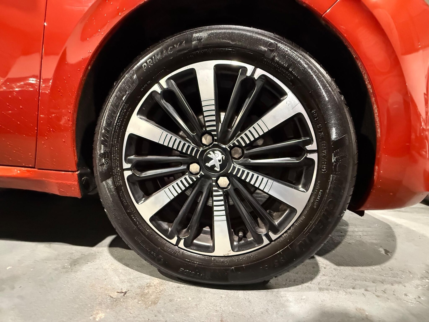 Used Peugeot 208 2017 for sale - 77396184: Photo 21