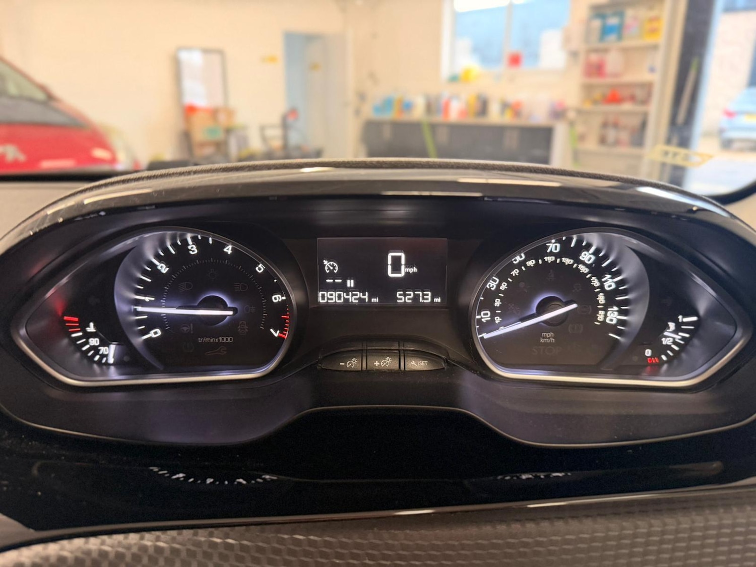 Used Peugeot 208 2017 for sale - 77396184: Photo 28