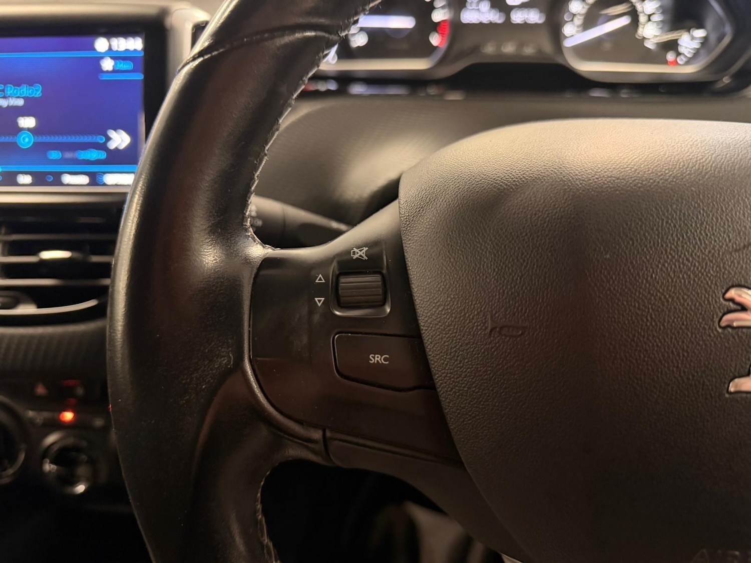 Used Peugeot 208 2017 for sale - 77396184: Photo 36