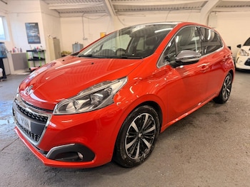 Used Peugeot 208 2017 for sale - 77396184: Photo
