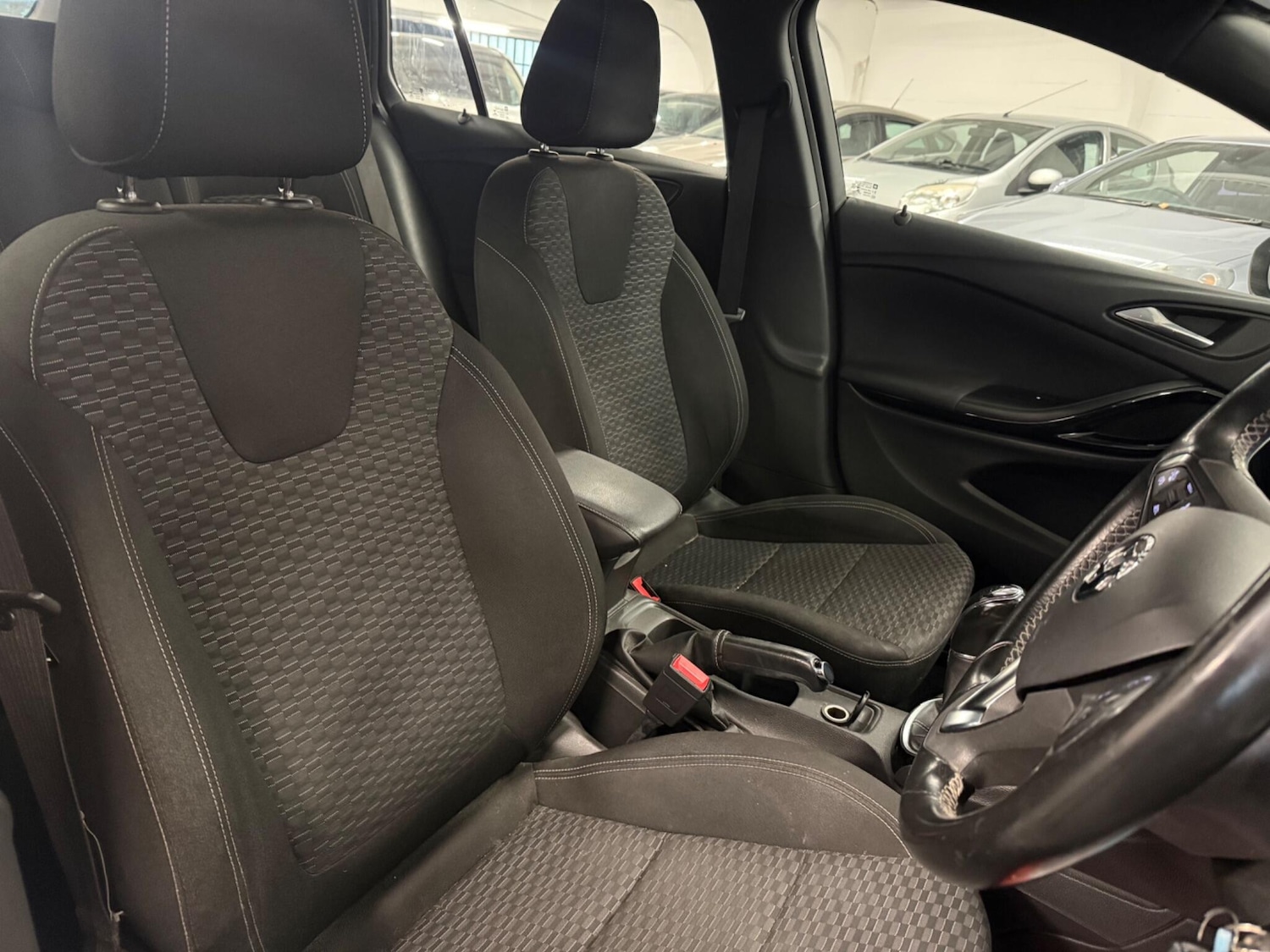 Used Vauxhall Astra 2017 for sale - 76800857: Photo 11