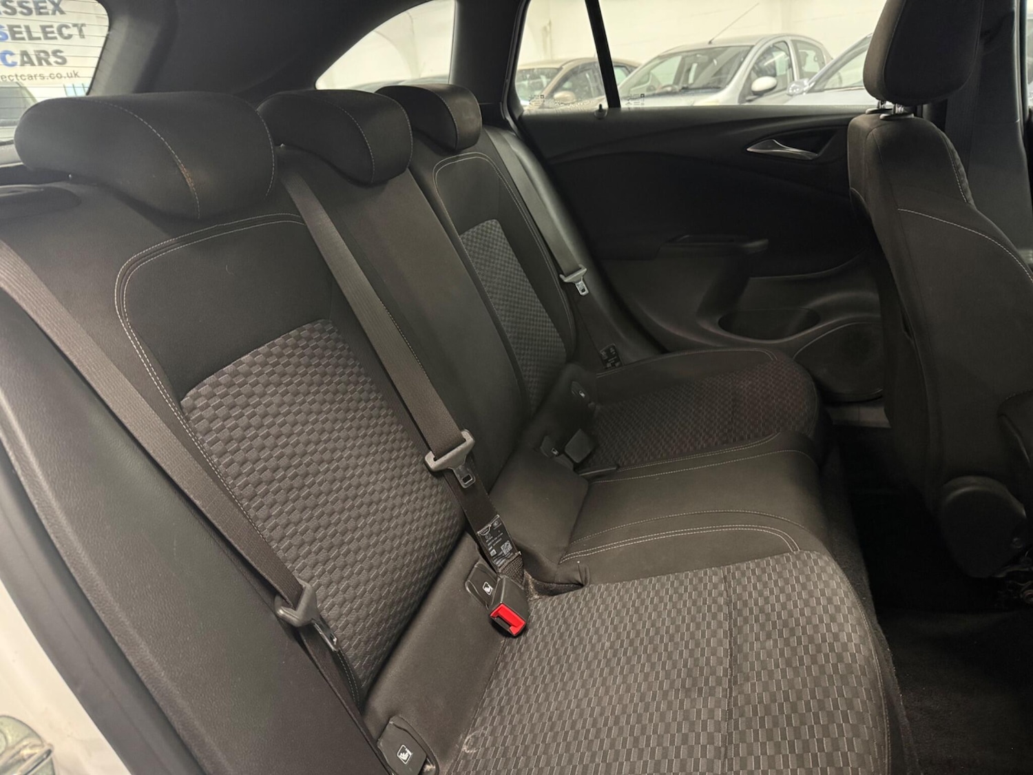 Used Vauxhall Astra 2017 for sale - 76800857: Photo 12