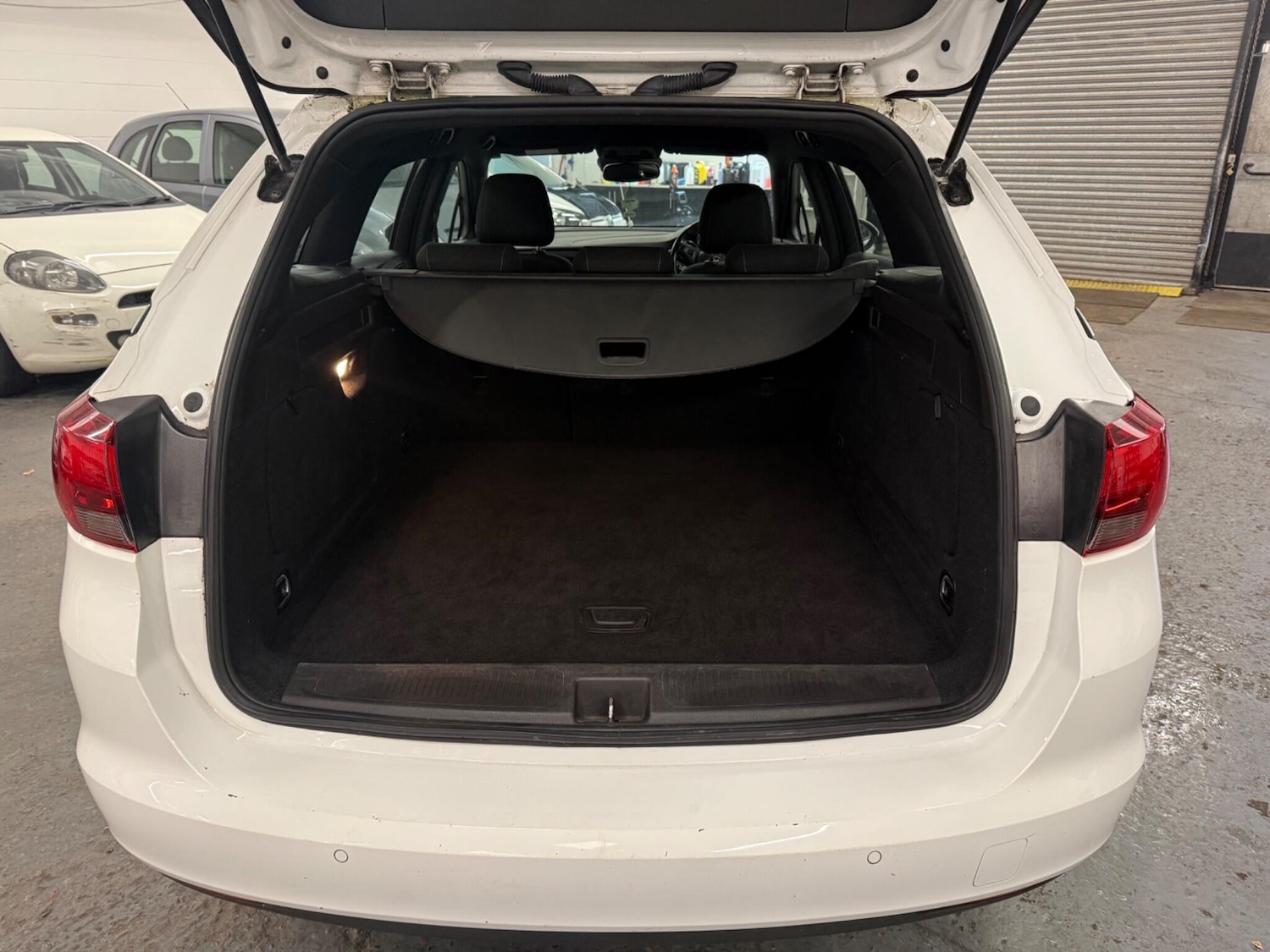 Used Vauxhall Astra 2017 for sale - 76800857: Photo 22