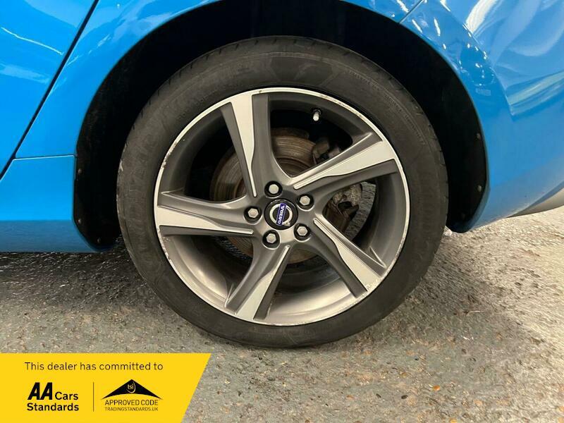 Used Volvo V40 2015 for sale - 76239443: Photo 26