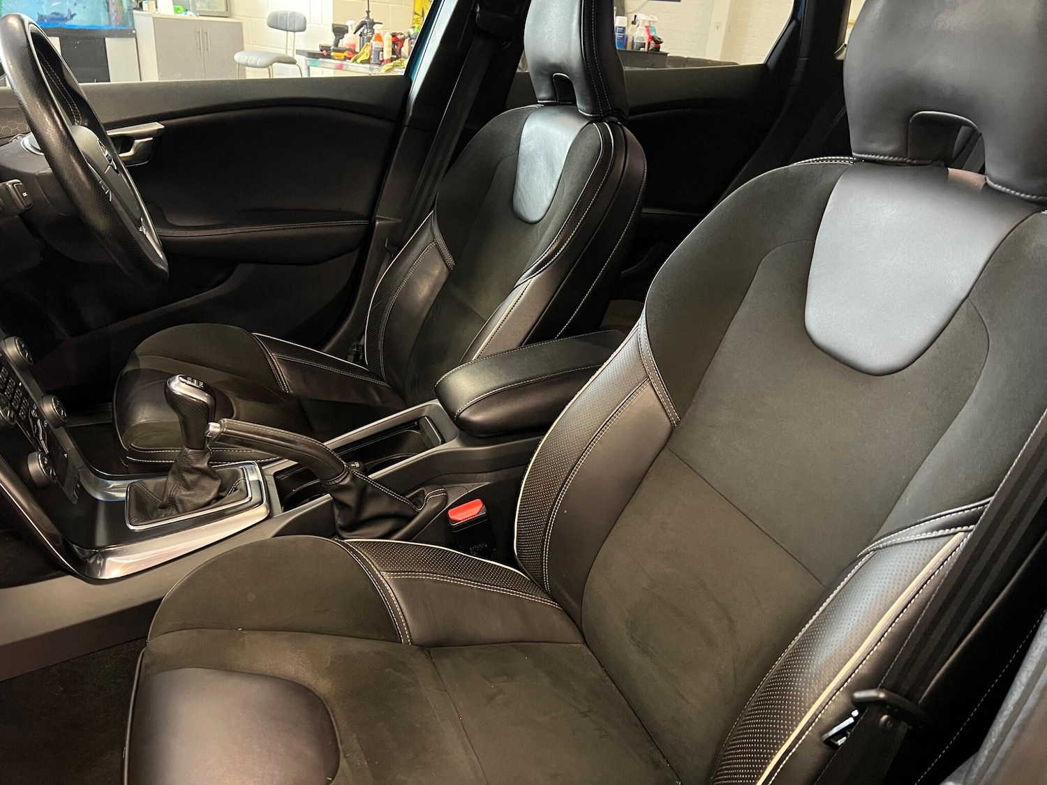 Used Volvo V40 2015 for sale - 76239443: Photo 35