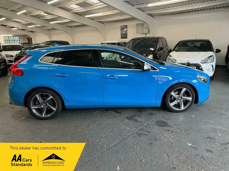 Used Volvo V40 2015 for sale - 76239443: Photo 7