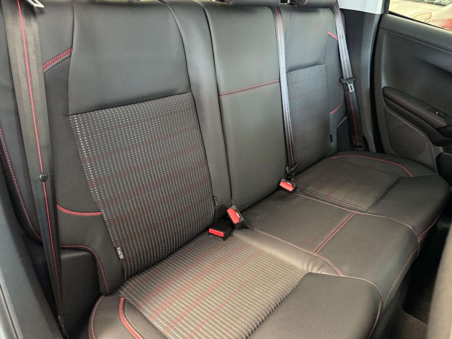 Used Peugeot 208 2015 for sale - 76988960: Photo 14