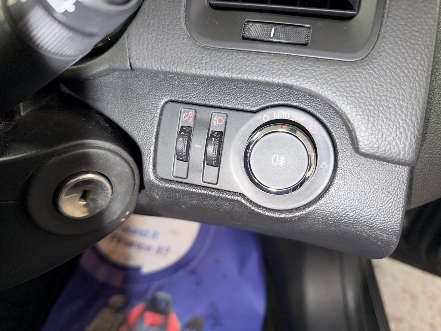 Used Vauxhall Insignia 2010 for sale - 77882281: Photo 17