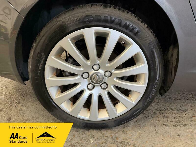 Used Vauxhall Insignia 2010 for sale - 77882281: Photo 27