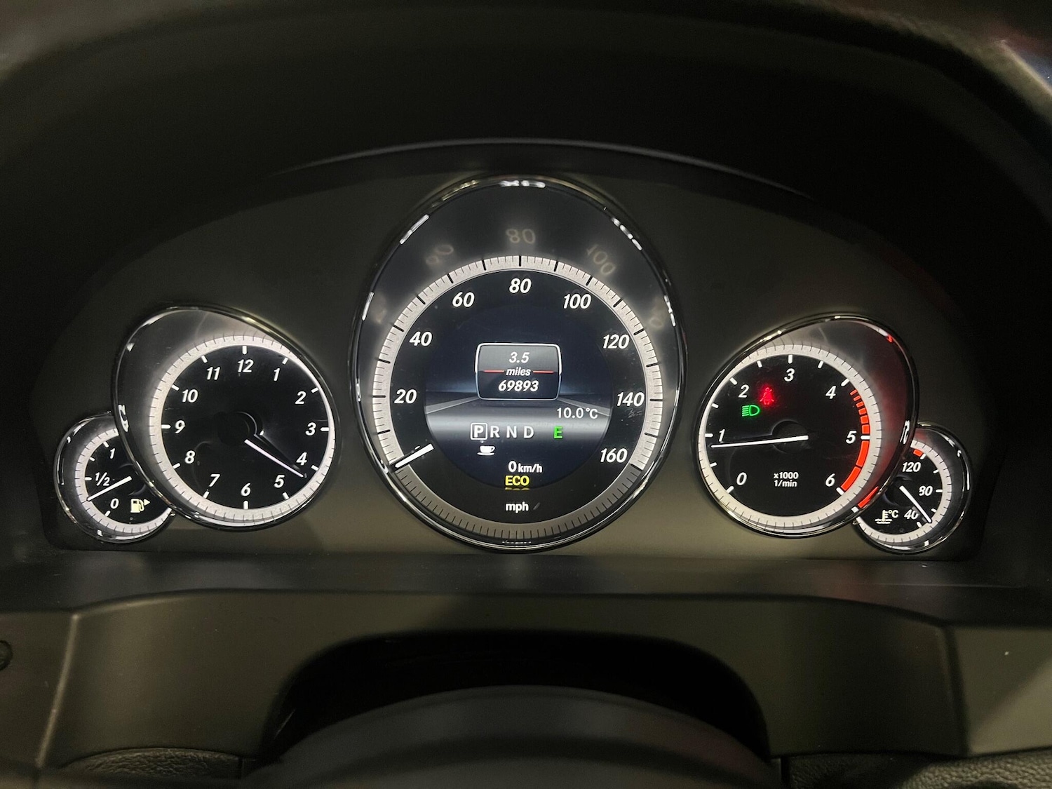 Used Mercedes-Benz E Class 2012 for sale - 77143024: Photo 28