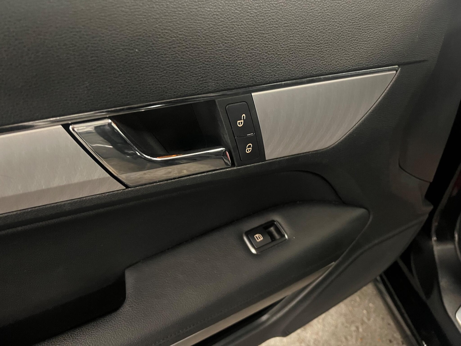 Used Mercedes-Benz E Class 2012 for sale - 77143024: Photo 34