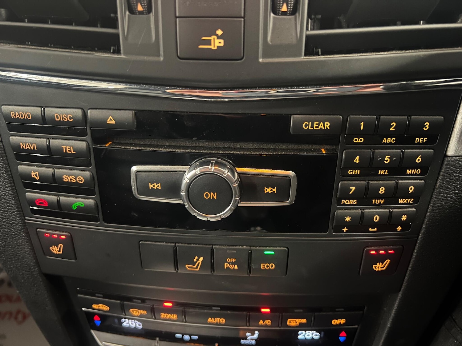 Used Mercedes-Benz E Class 2012 for sale - 77143024: Photo 38