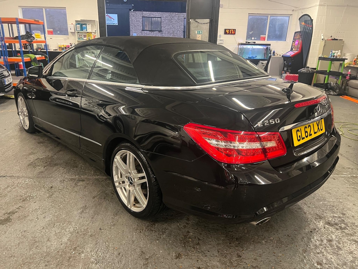 Used Mercedes-Benz E Class 2012 for sale - 77143024: Photo 4