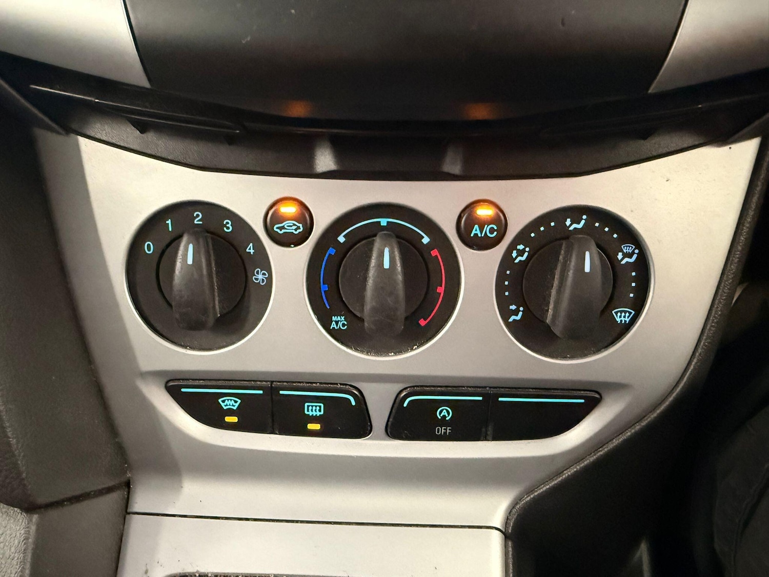 Used Ford Focus 2012 for sale - 76189746: Photo 17