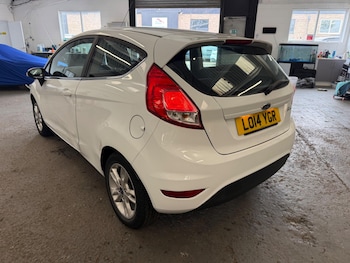 Used Ford Fiesta 2014 for sale - 79202556: Photo