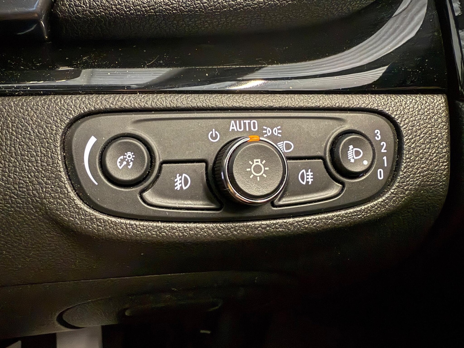 Used Vauxhall Mokka X 2017 for sale - 76247231: Photo 15