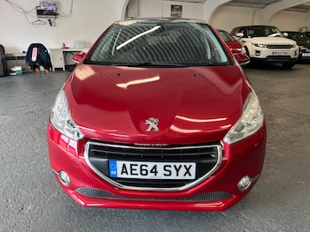 Used Peugeot 208 2014 for sale - 75449670: Photo